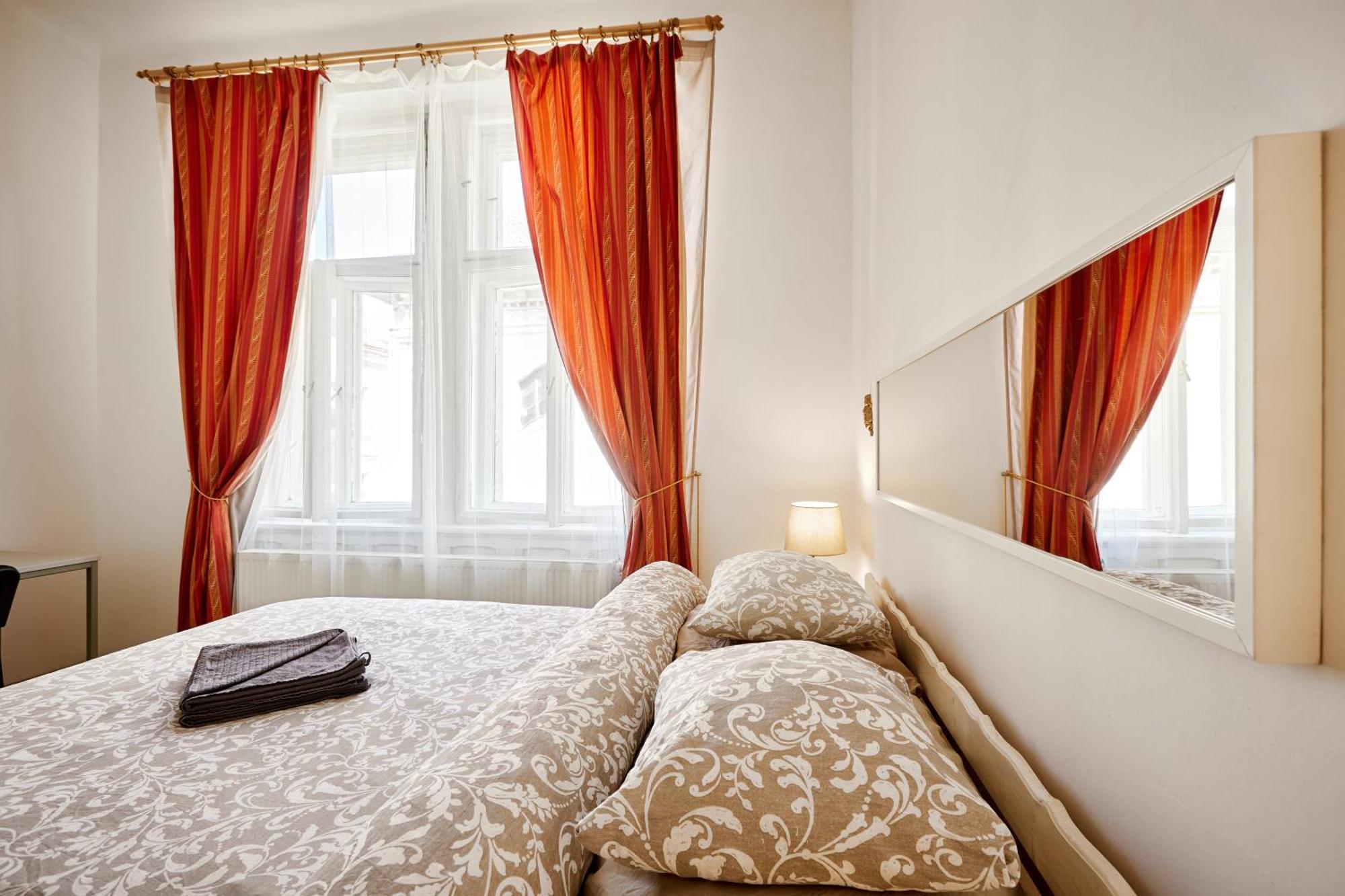 Old Town & Parking Assistance Apartment Prague Luaran gambar